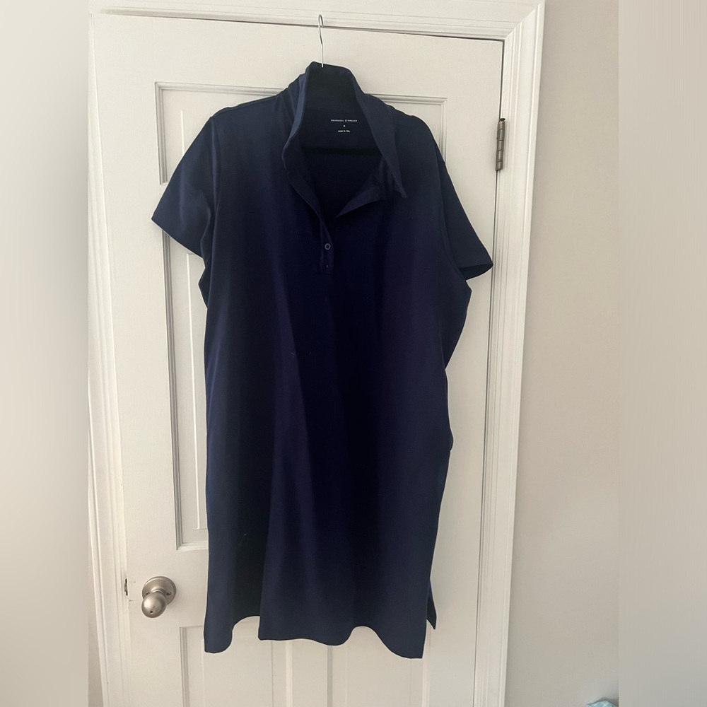 Universal Standard size Medium navy dress. Universal Standard sizing Medium = 2X
